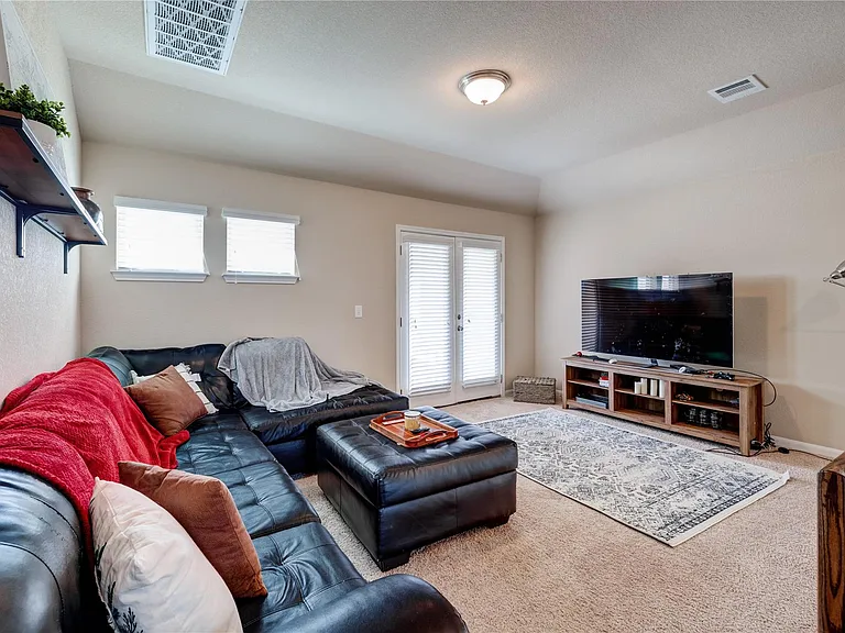 5901 Scenic Lake Dr — Photo 20