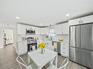 2 Plant St, Cumberland, RI 02864