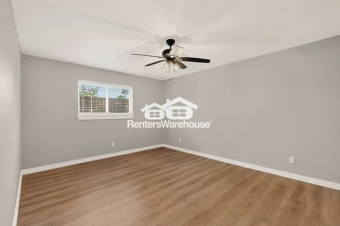 507 S Spring Creek Dr — Photo 28