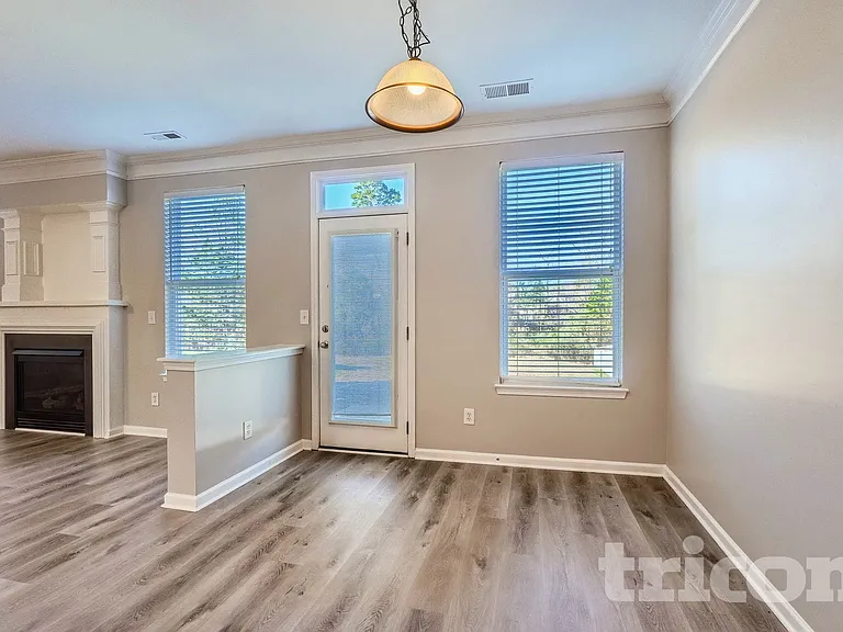 3101 Less Traveled Trl — Photo 11