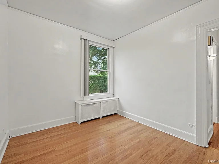 242 Mayflower Ave #1 — Photo 11