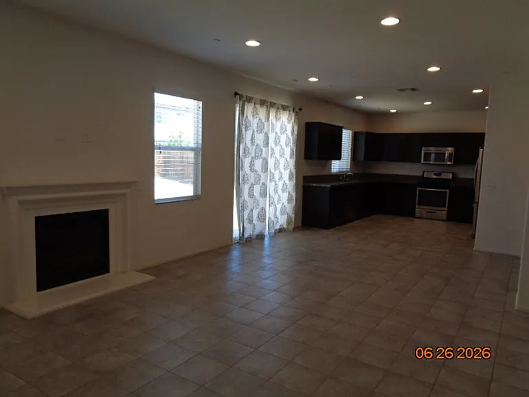 3651 Monument Hills Ave — Photo 8