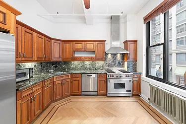 Sold by Nest Seekers International