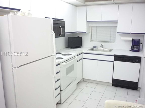 3rd image of 8901 S Hollybrook Blvd APT 204