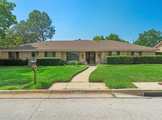 1600 Delta Dr, Arlington, TX 76012