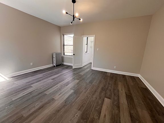 4th image of 4918 S Vincennes Ave APT 3R