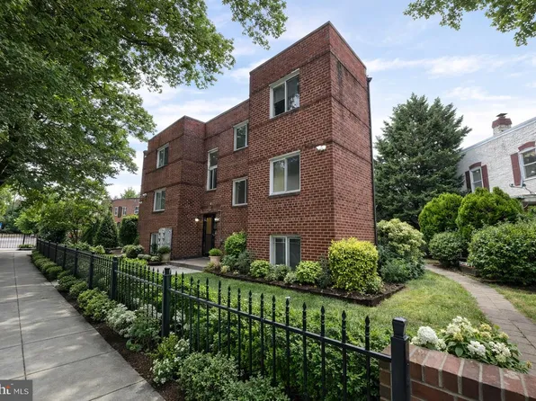 500 17th St NE APT 6, Washington, DC 20002