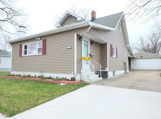 1214 Oak Ridge Ave, Pekin, IL 61554