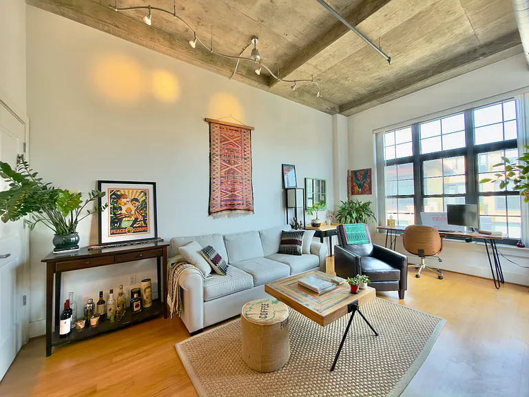 2328 Champlain St NW #420 — Photo 2
