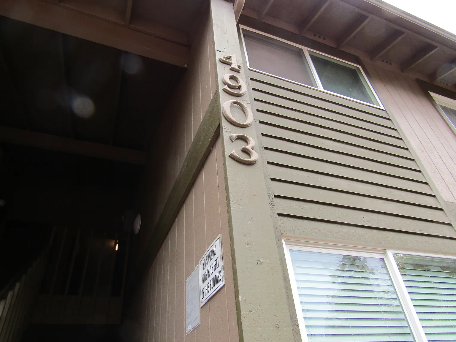2 bed, 950 sqft, $1,875 — Photo 1