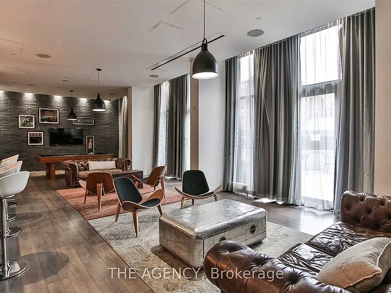 783 Bathurst St #718 — Photo 21