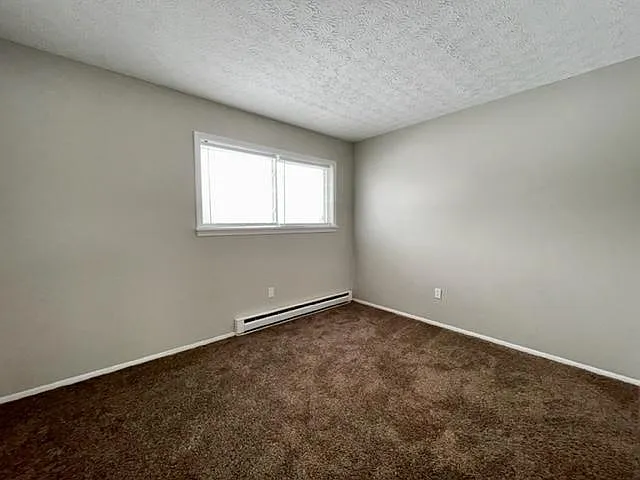 2 bed, 1000 sqft, $775 — Photo 4
