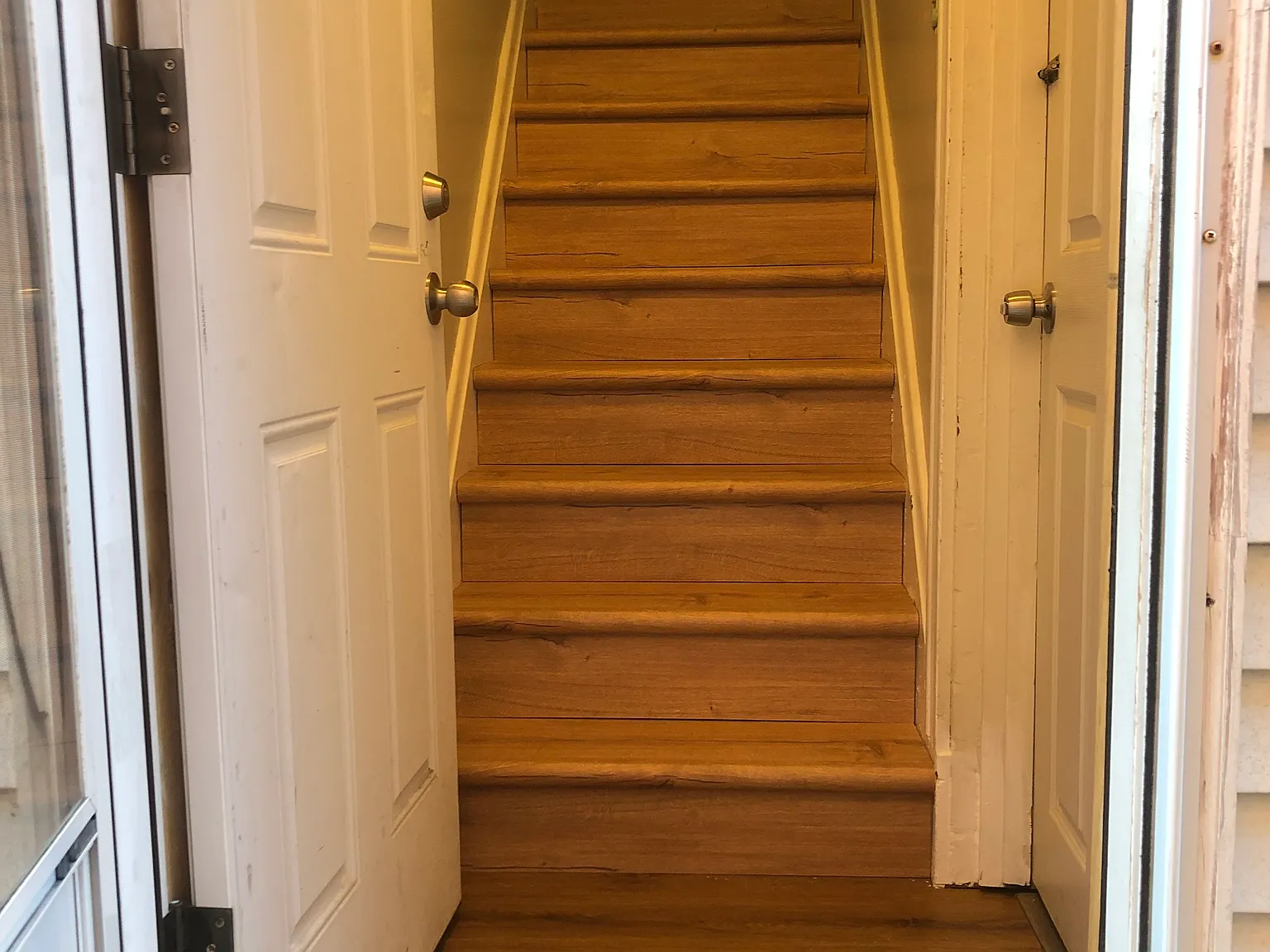 2 bed, 800 sqft, $1,200 — Photo 2