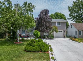 224 Caruhel Dr, Lakeshore, ON N0R 1A0