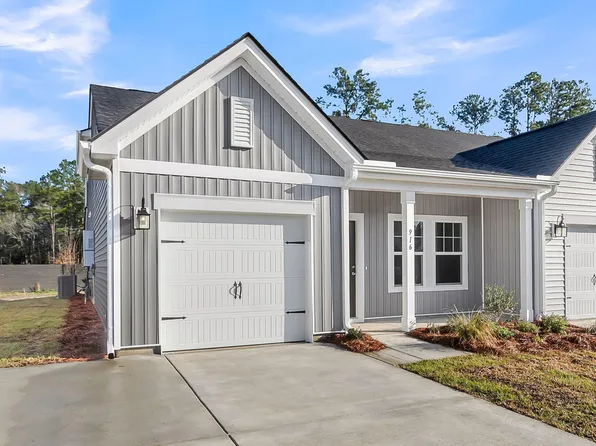 916 Dusk Dr, Summerville, SC 29486