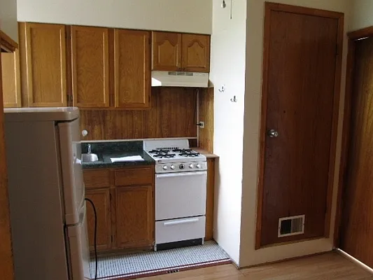 Rented by FlatFinders Realty | media 25