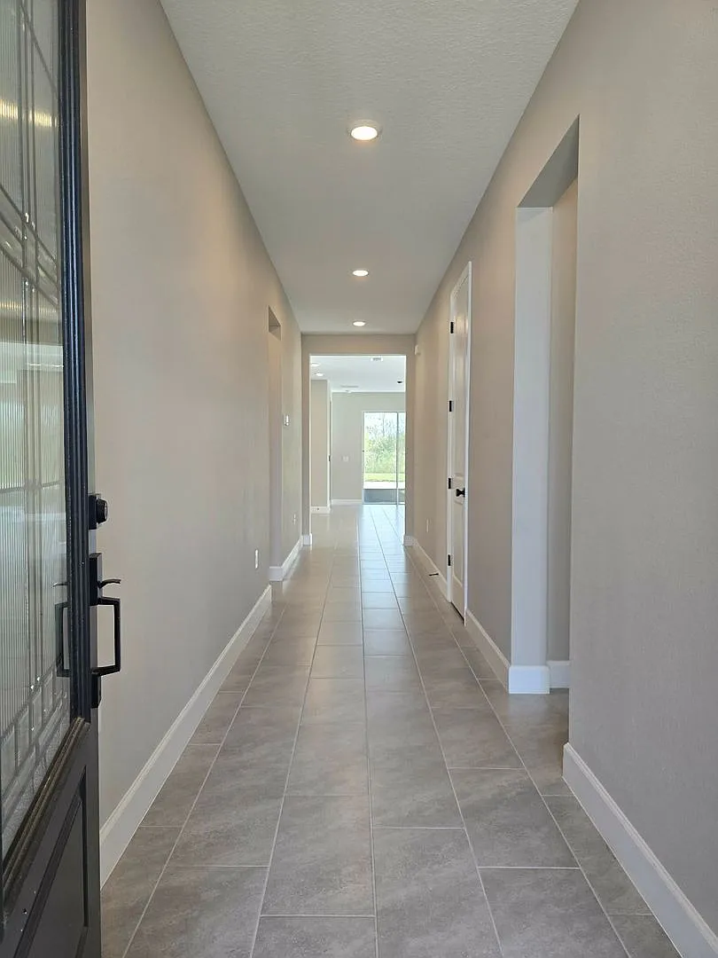 4/3 Home for Rent in S. Lakeland, NOW available! — Photo 2