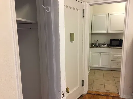 Rented by GPA Realty | media 32