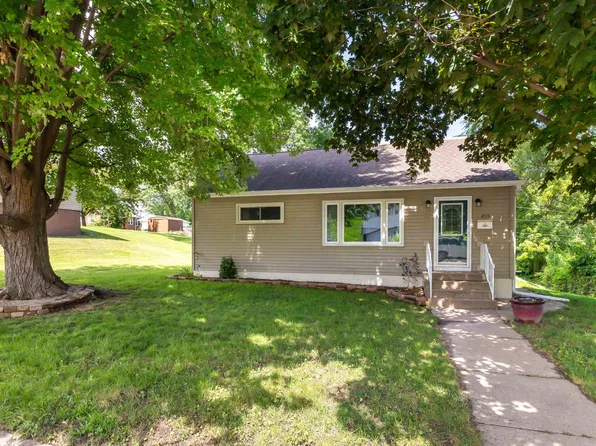 495 Edith St, Dubuque, IA 52001