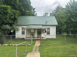 526 W Wayne St, Ironton, MO 63650