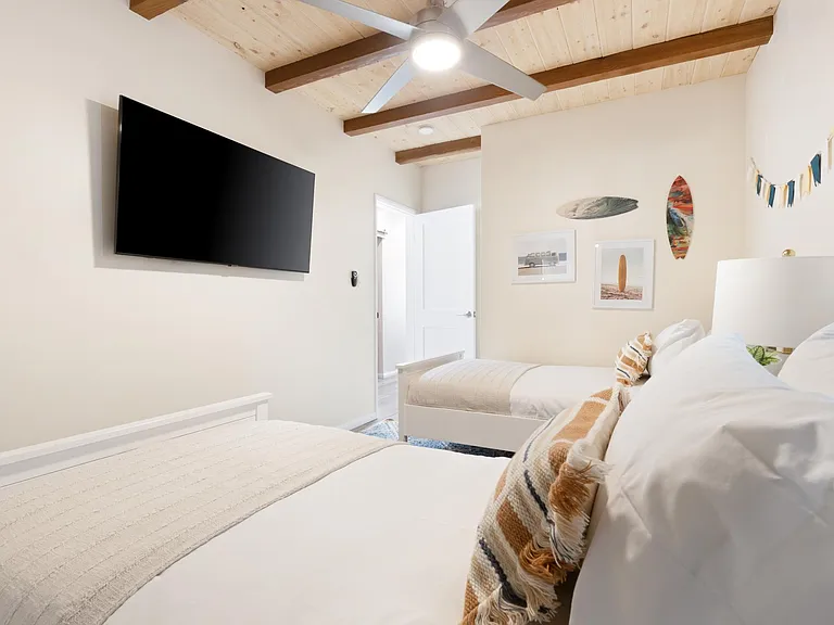824-826 Anacapa Ct — Photo 15