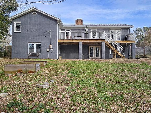 2nd image of 241 Hampton Rd NW