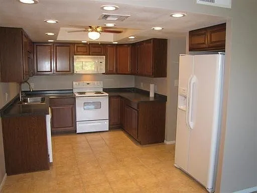 Building Photo - 7940 E Camelback Rd #26308