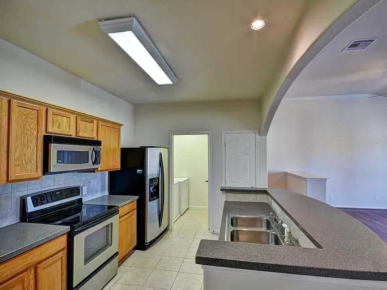 6607 Lake Woodlands Dr #531 — Photo 15