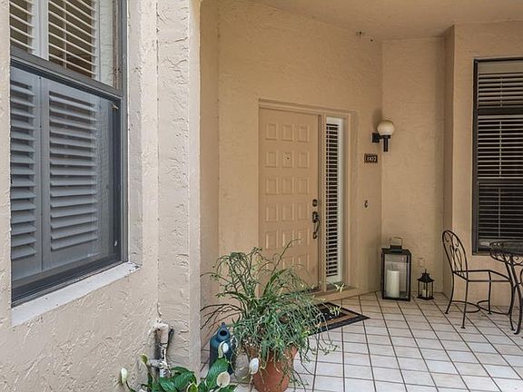 2nd image of 1102 Lake Willisara Cir #15