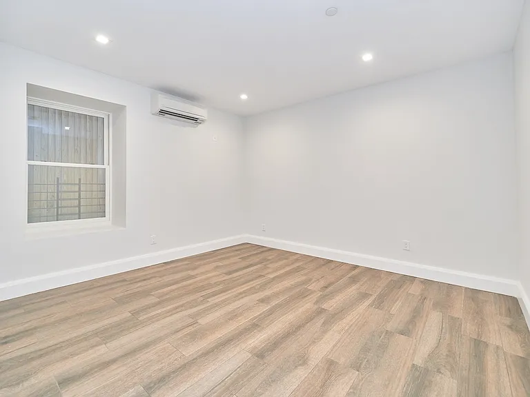 92 Morningside Ave #1C — Photo 13