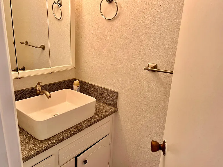 1476 Seacoast Dr #A — Photo 11