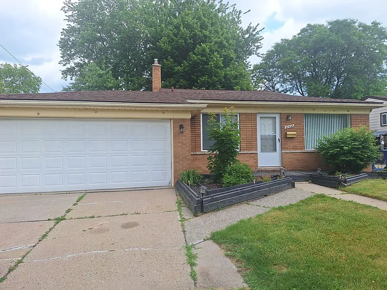 32834 Rosenbusch Dr — Photo 2