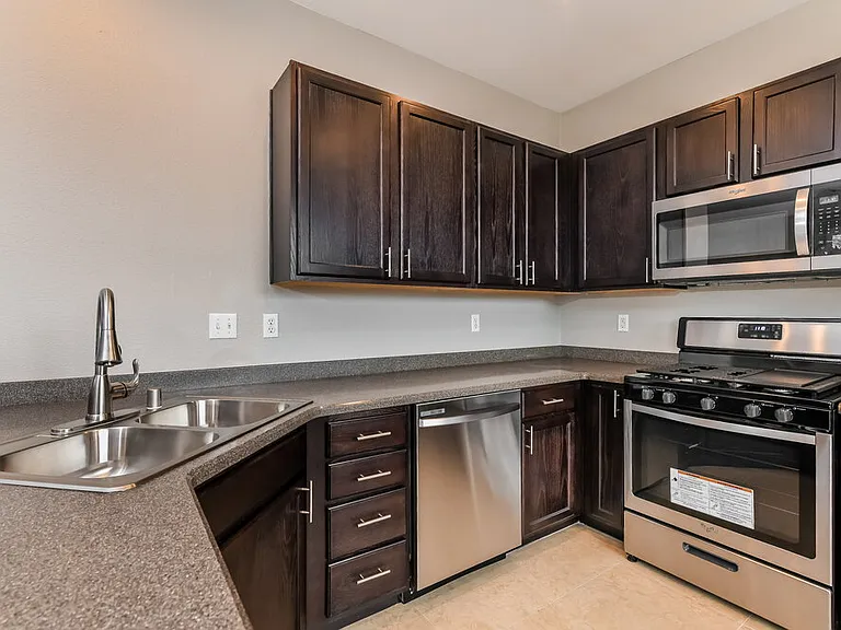 6317 Rubylyn Ave — Photo 7
