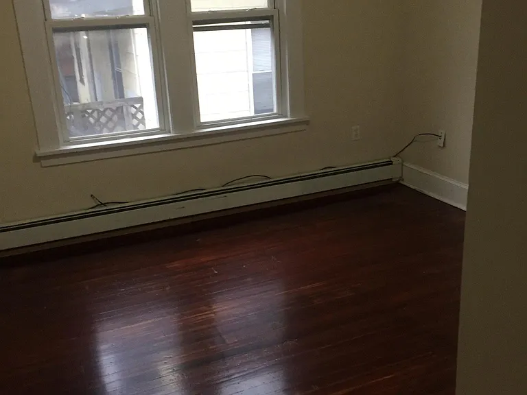 2156 Seaview Ave — Photo 14
