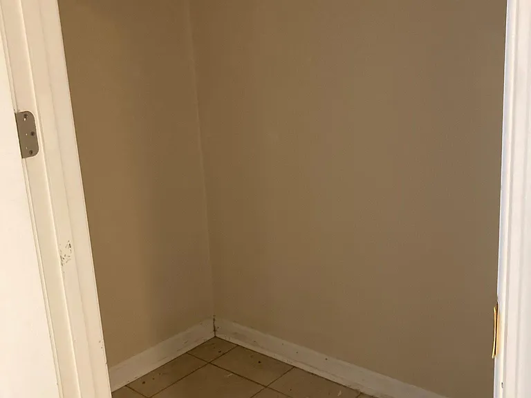 1061 Rockhill Ave — Photo 35