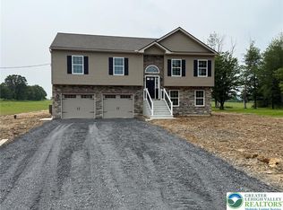 1365 Clearfield Rd, Bushkill Township, PA 18064