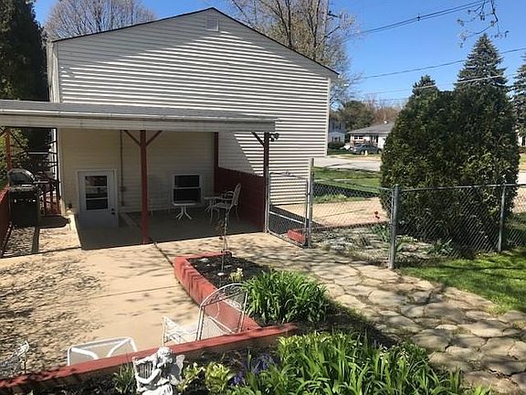 4th image of 3406 Davison Ave