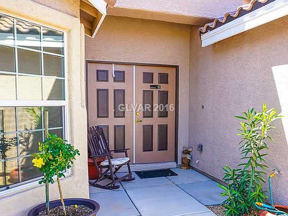 4th image of 8325 Jeremiahs Lodge Ave