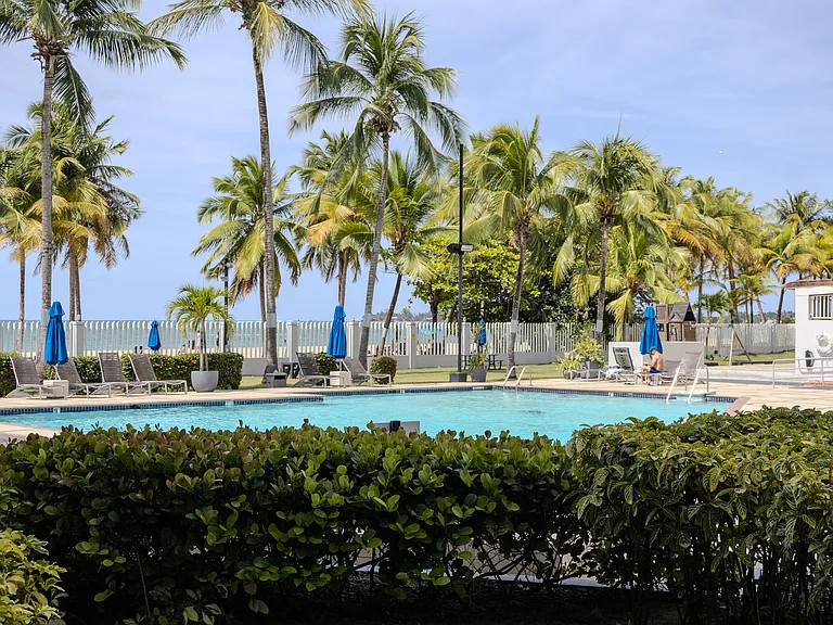 Playa Dorada — Photo 11