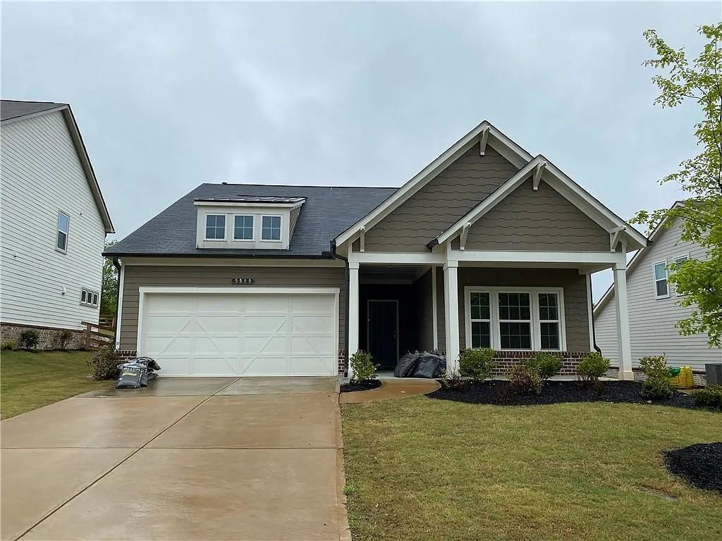 5580 Bergeson Way photo 1
