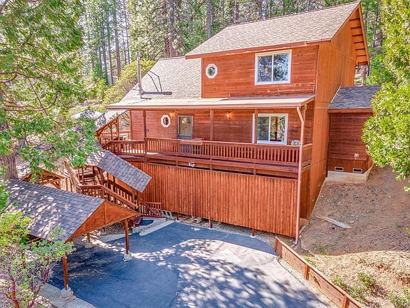 2nd image of 2014 Manzanita Dr