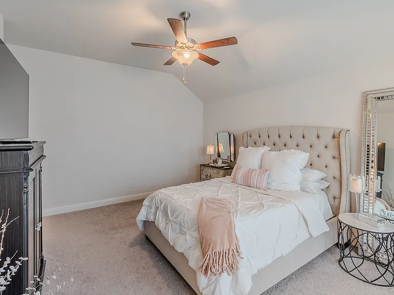 227 Hawthorn Dr — Photo 19