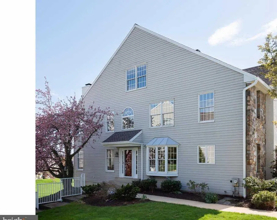 544 Pewter Dr