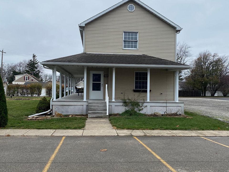 1st image of 123 N Main St