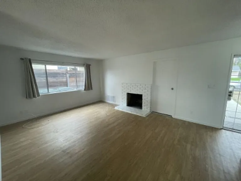 1349 Taft St — Photo 7