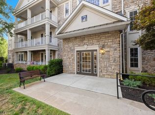 712 Holly Ln UNIT 712, Cedar Grove, NJ 07009