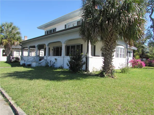 915 Carswell Ave, Waycross, GA 31503