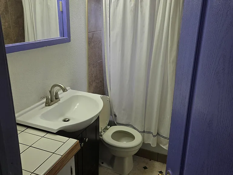 1840 Rood Ave #2 — Photo 6