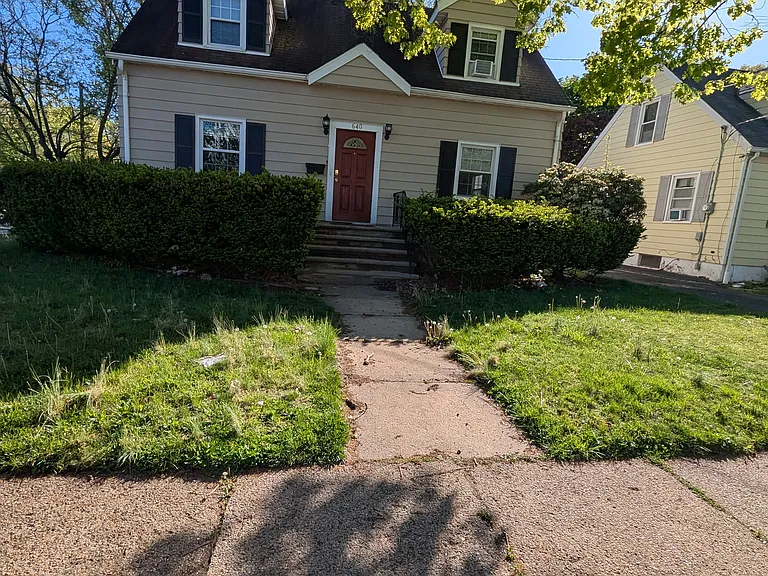 640 W Scott Ave — Photo 1