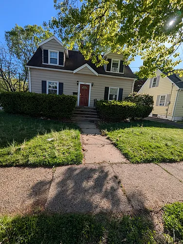 640 W Scott Ave Photo 1